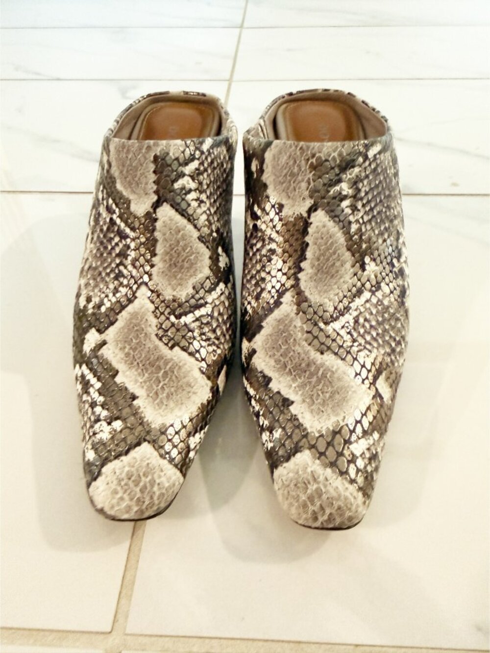 Donald Pliner Buena Mid Heel Slip on Mules Size 6.5 Python Snake Leather - Picture 3 of 11